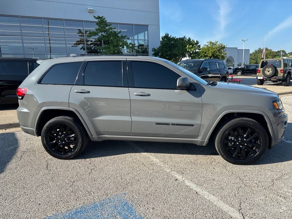 2021 Jeep Grand Cherokee Laredo X 4x4