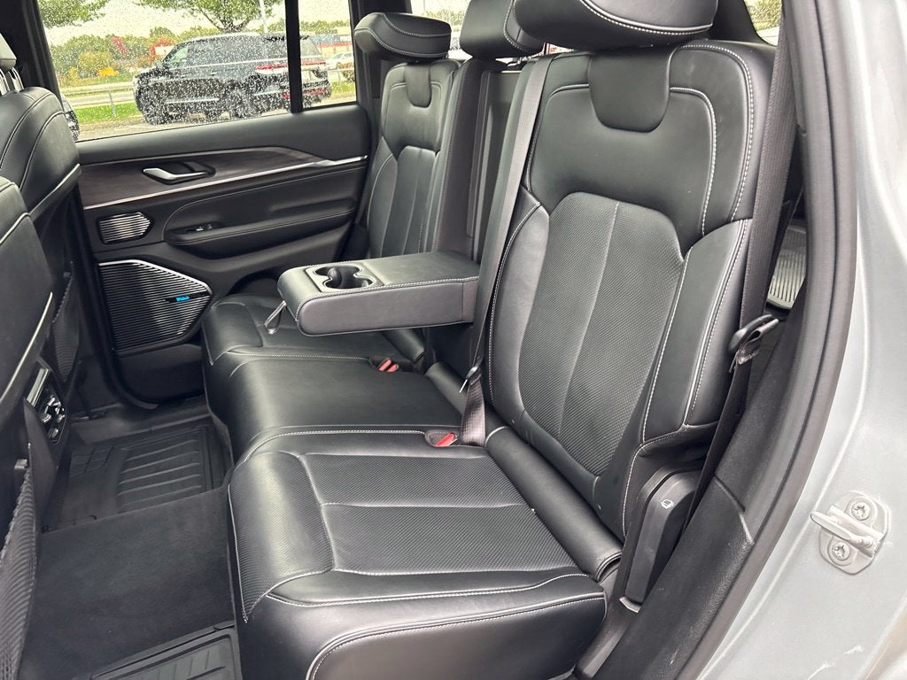 2022 Jeep Grand Cherokee Overland 4x4