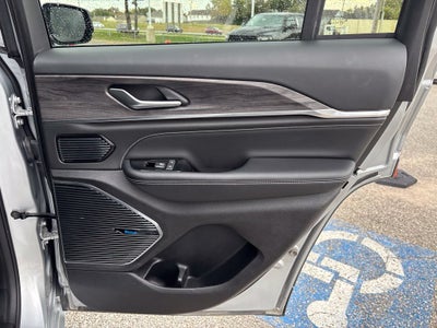 2022 Jeep Grand Cherokee Overland 4x4