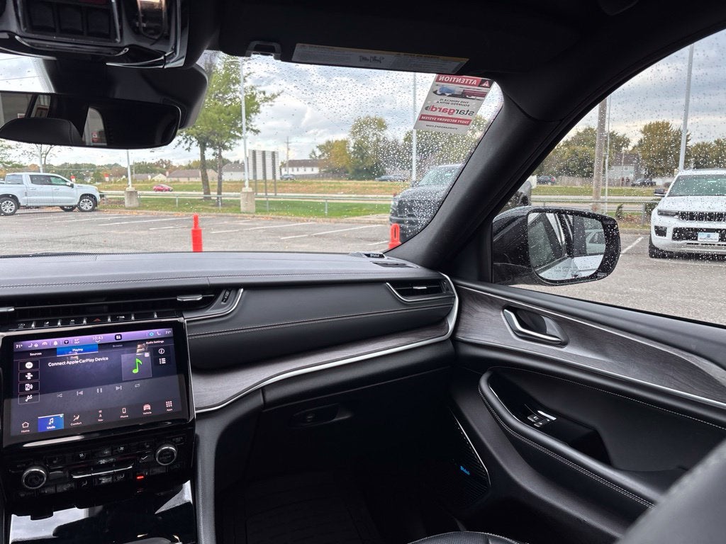 2022 Jeep Grand Cherokee Overland 4x4