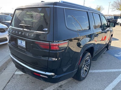 2024 Jeep Wagoneer Base