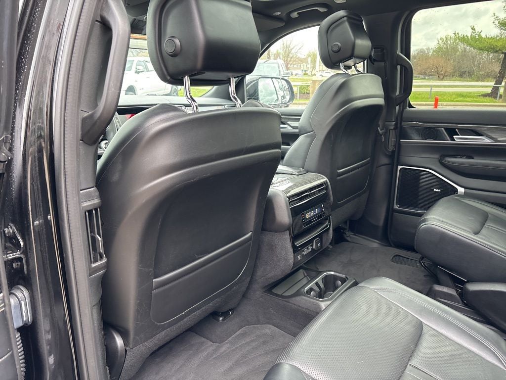 2022 Jeep Wagoneer Series III