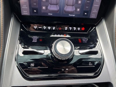 2023 Jeep Grand Wagoneer Series III
