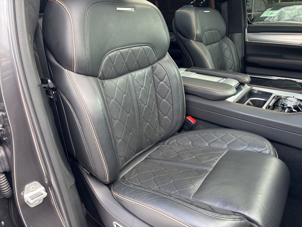 2023 Jeep Grand Wagoneer Series III