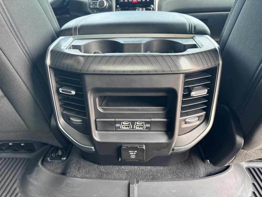 2025 RAM 1500 Big Horn Crew Cab 4x4 5'7' Box