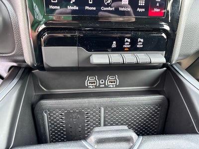 2025 RAM 1500 Big Horn Crew Cab 4x4 5'7' Box