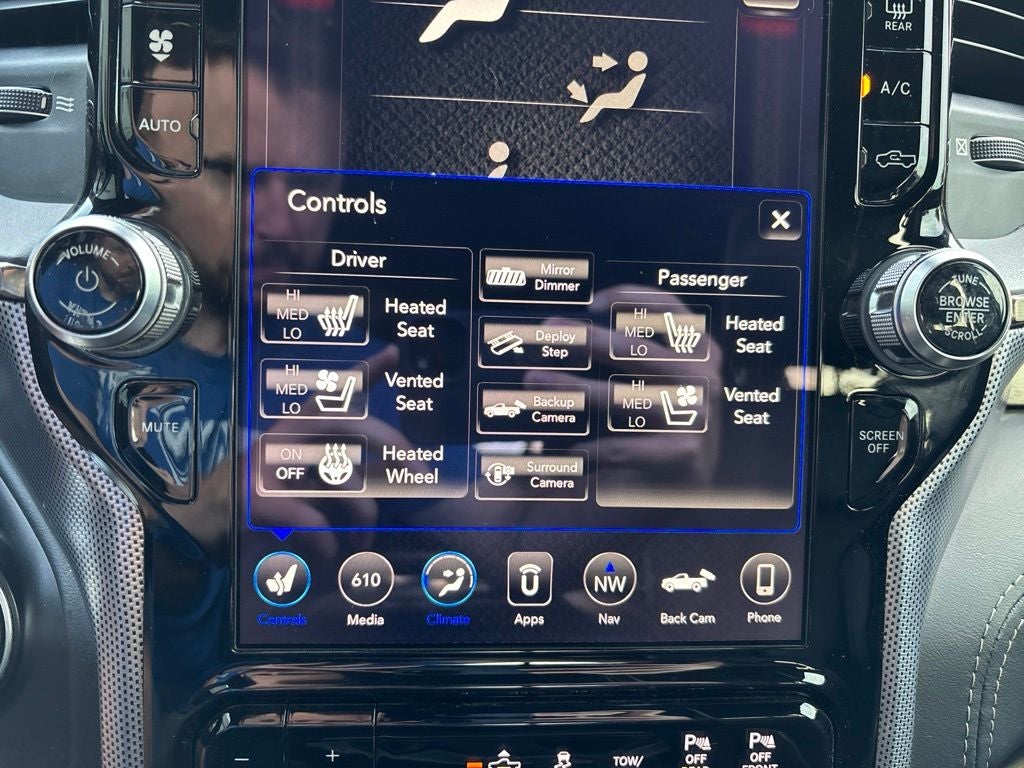 2019 RAM 1500 Limited Crew Cab 4x4 5'7' Box