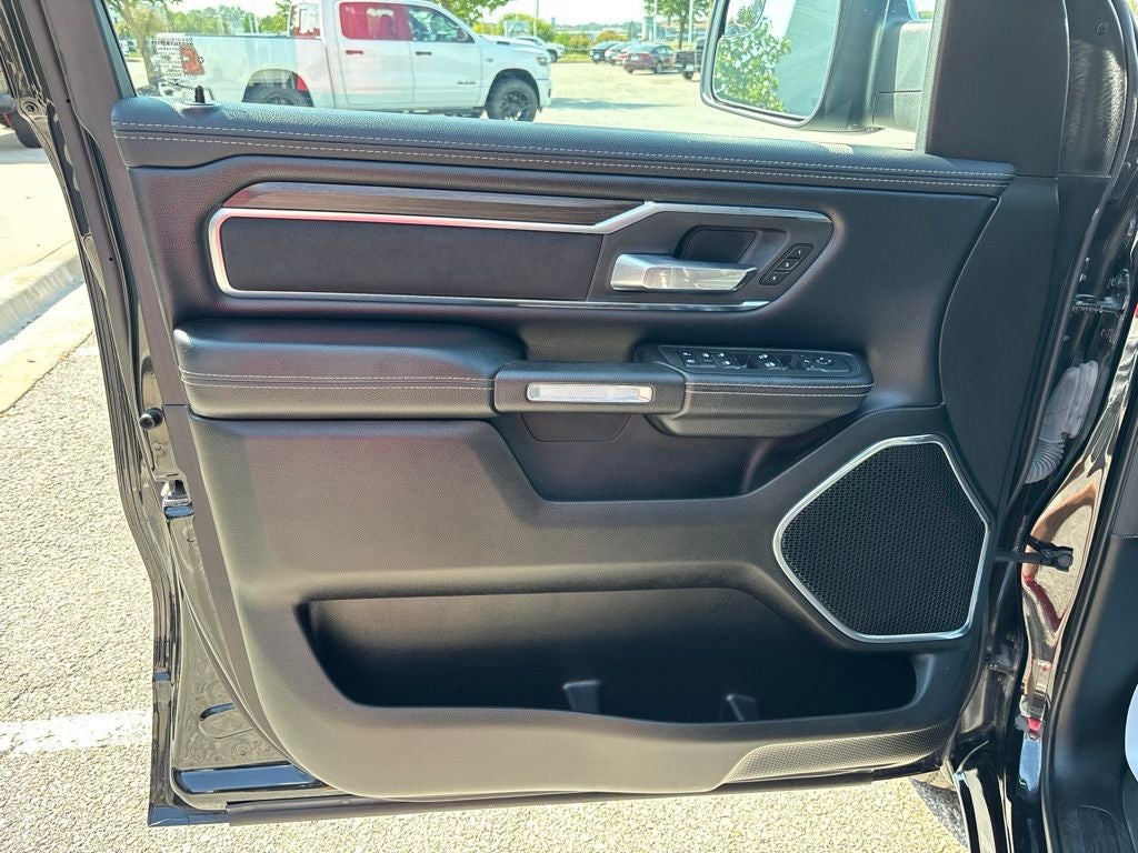 2025 RAM 1500 Laramie Crew Cab 4x4 5'7' Box