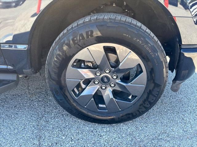 2024 Ford F-150 Lightning LARIAT