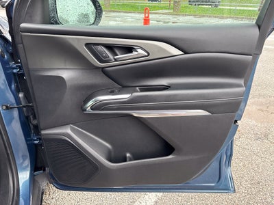 2025 Chevrolet Traverse FWD LT
