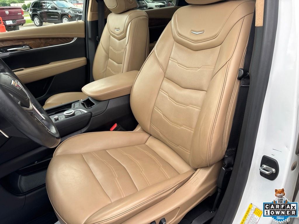 2020 Cadillac XT5 AWD Sport