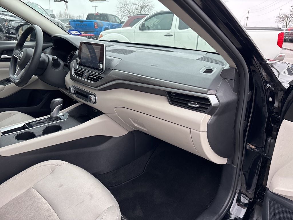 2025 Nissan Altima 2.5 SV