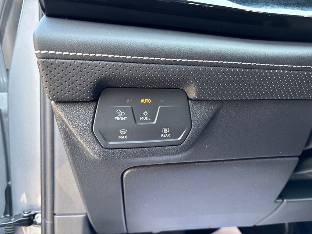 2026 Volkswagen Atlas Cross Sport SE