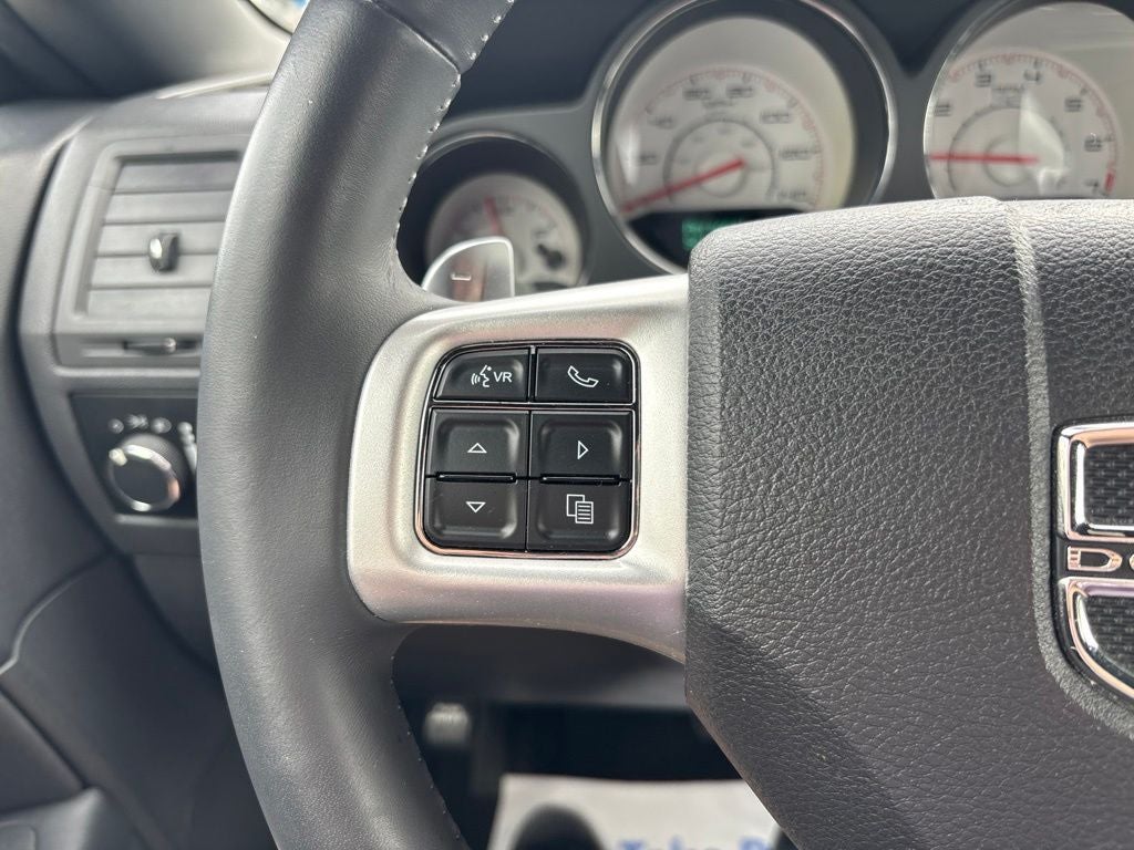 2013 Dodge Challenger SXT