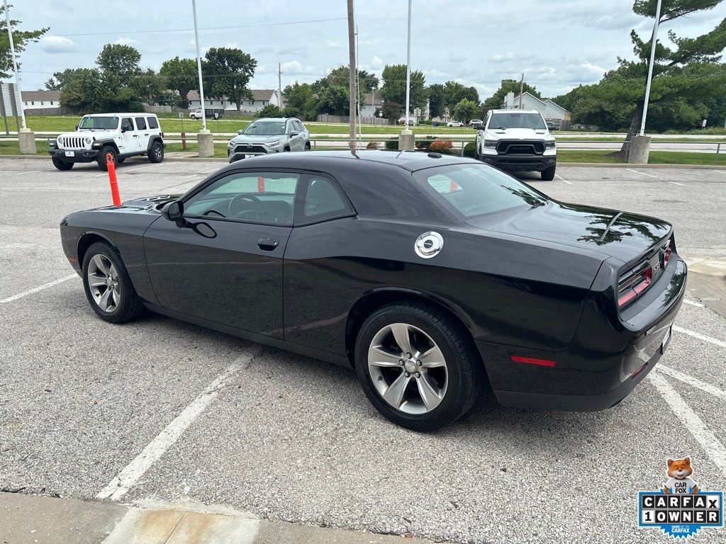 2015 Dodge Challenger SXT