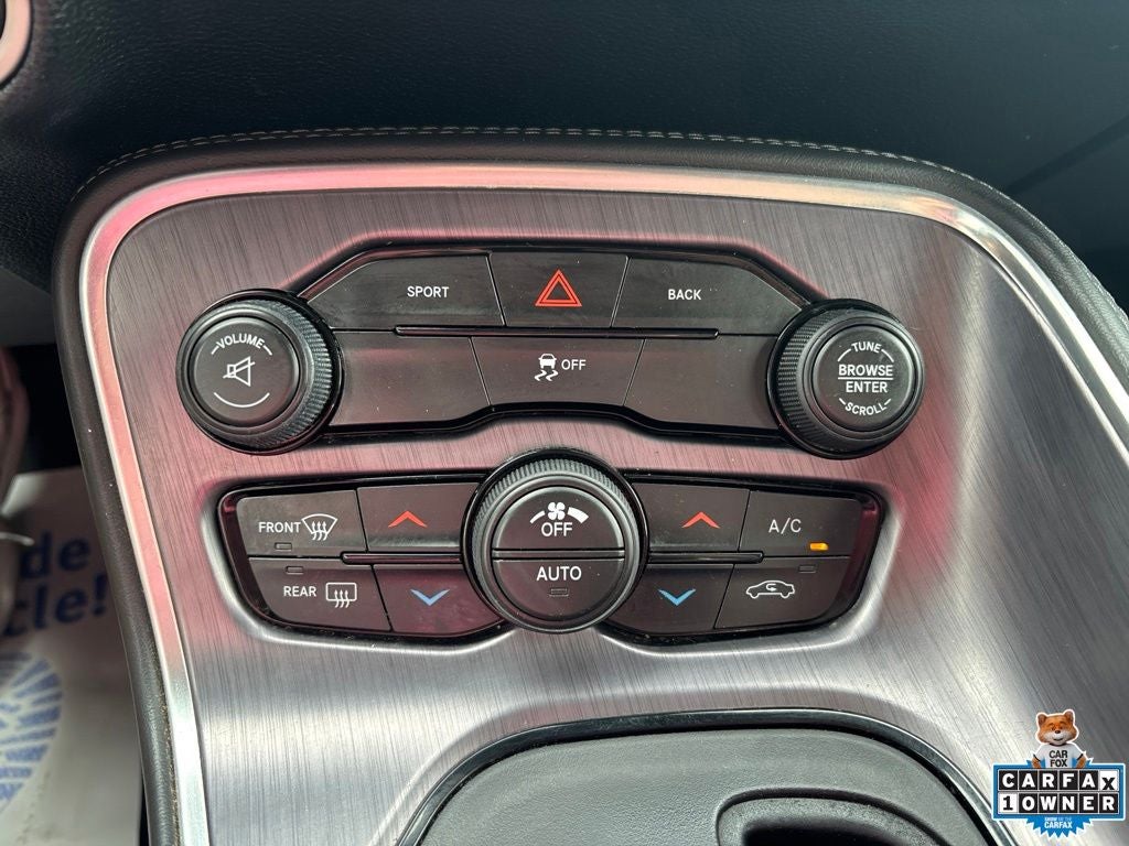 2015 Dodge Challenger SXT