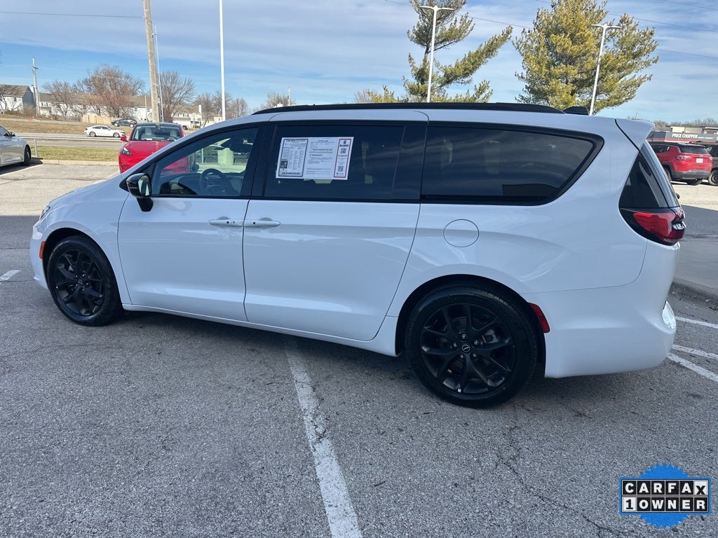 2025 Chrysler Pacifica Limited