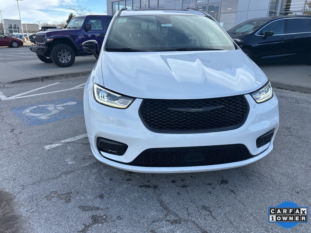 2025 Chrysler Pacifica Limited