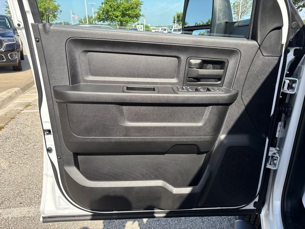 2026 RAM 3500 Tradesman Crew Cab 4x4 8' Box