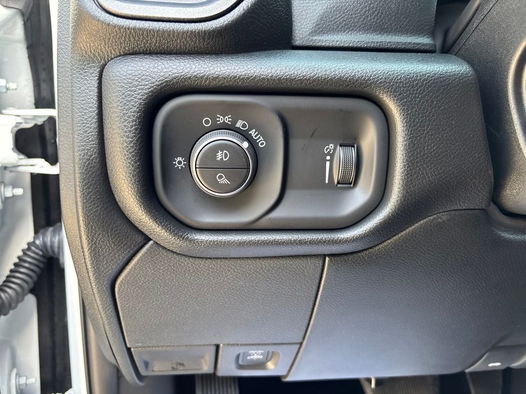2026 RAM 3500 Tradesman Crew Cab 4x4 8' Box