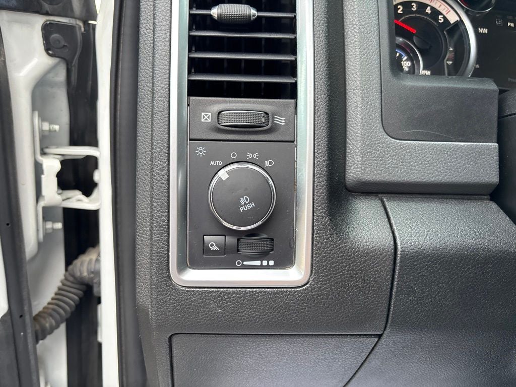 2018 RAM 2500 Big Horn Crew Cab 4x4 6'4' Box
