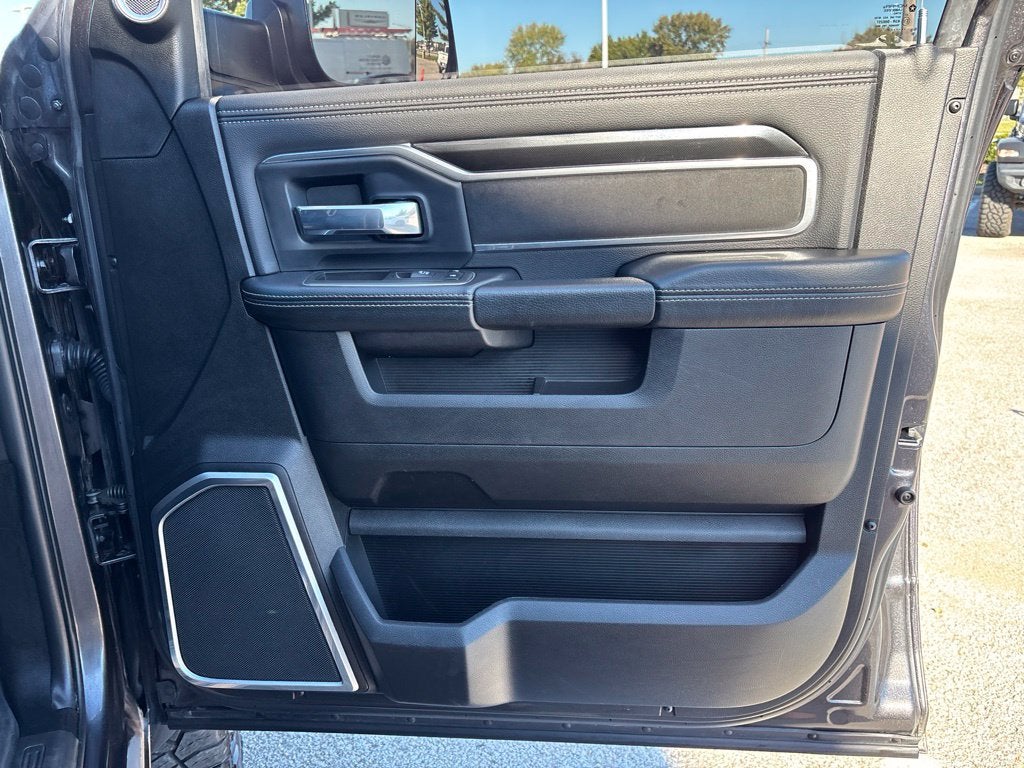 2021 RAM 2500 Laramie Crew Cab 4x4 6'4' Box