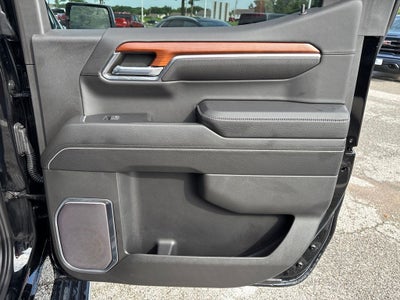 2023 GMC Sierra 1500 4WD Crew Cab Short Box Denali