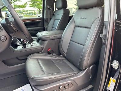 2023 GMC Sierra 1500 4WD Crew Cab Short Box Denali