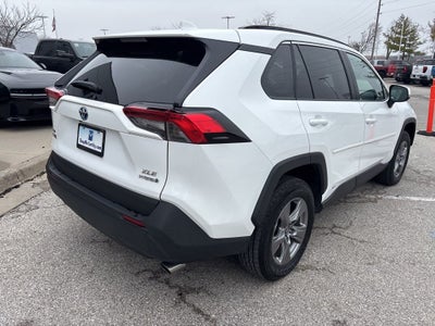 2022 Toyota RAV4 Hybrid XLE