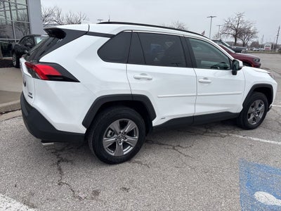 2022 Toyota RAV4 Hybrid XLE