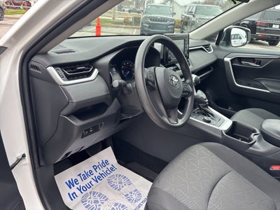 2022 Toyota RAV4 Hybrid XLE