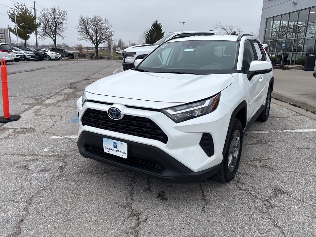 2022 Toyota RAV4 Hybrid XLE