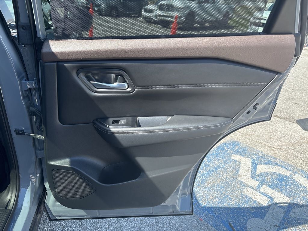 2022 Nissan Rogue SL