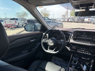 2022 Nissan Rogue SL