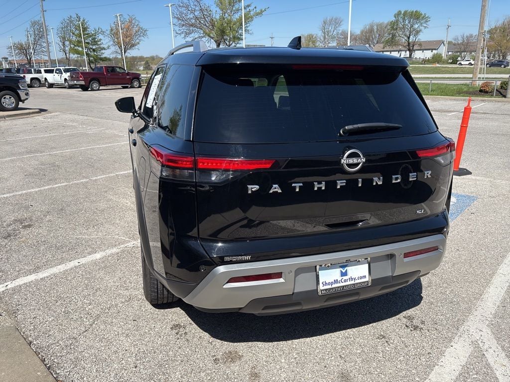 2025 Nissan Pathfinder SL