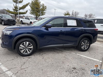 2025 Nissan Pathfinder SL