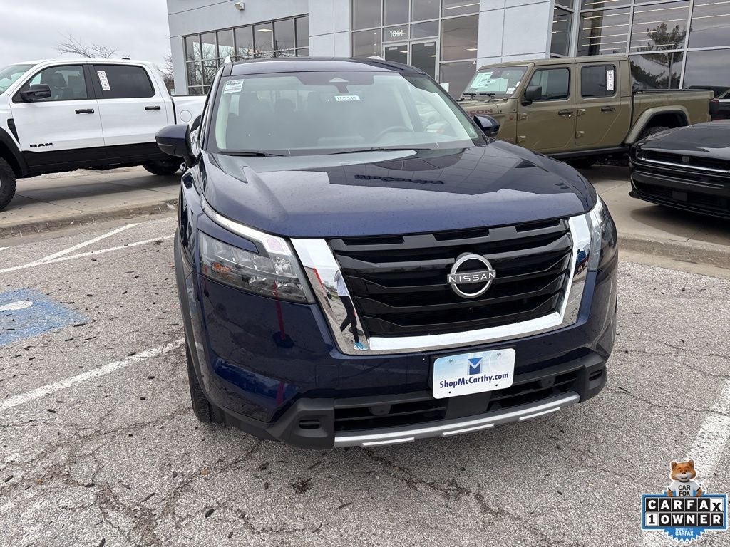 2025 Nissan Pathfinder SL