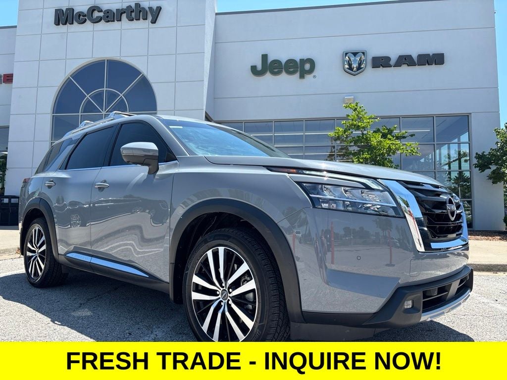 2023 Nissan Pathfinder Platinum