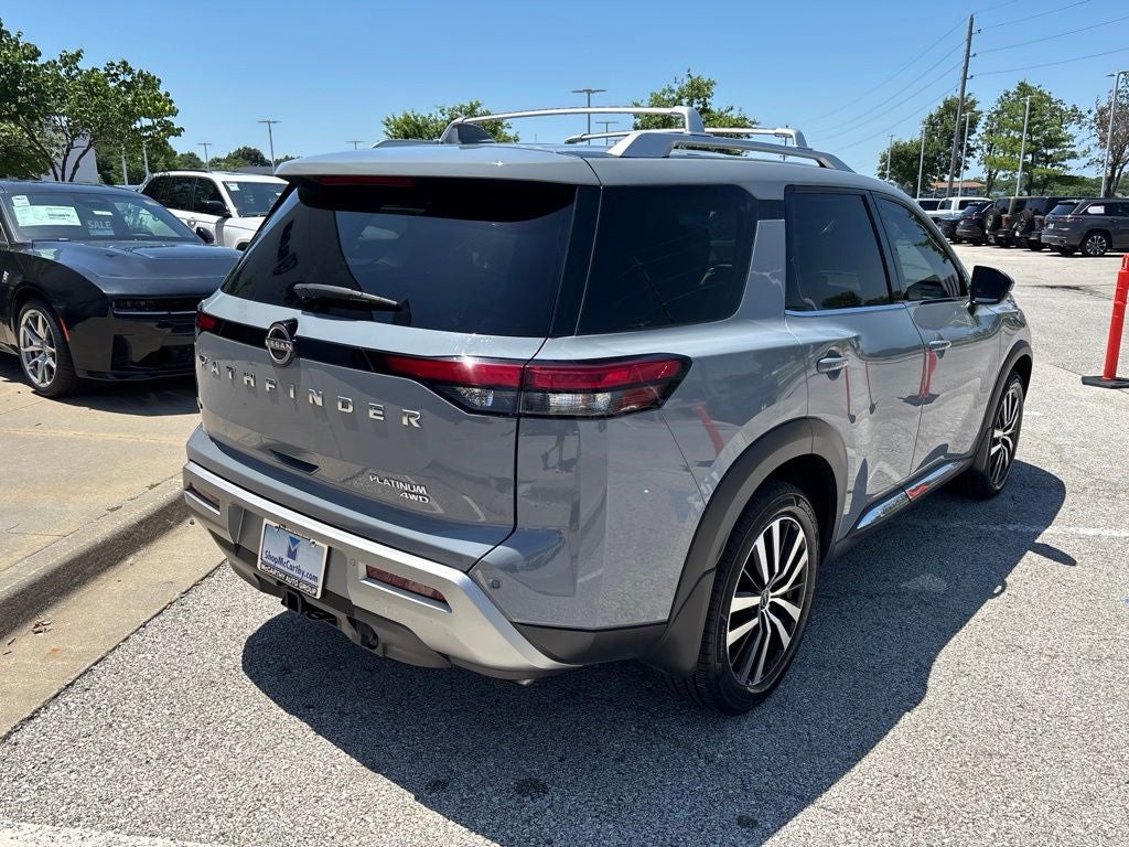 2023 Nissan Pathfinder Platinum