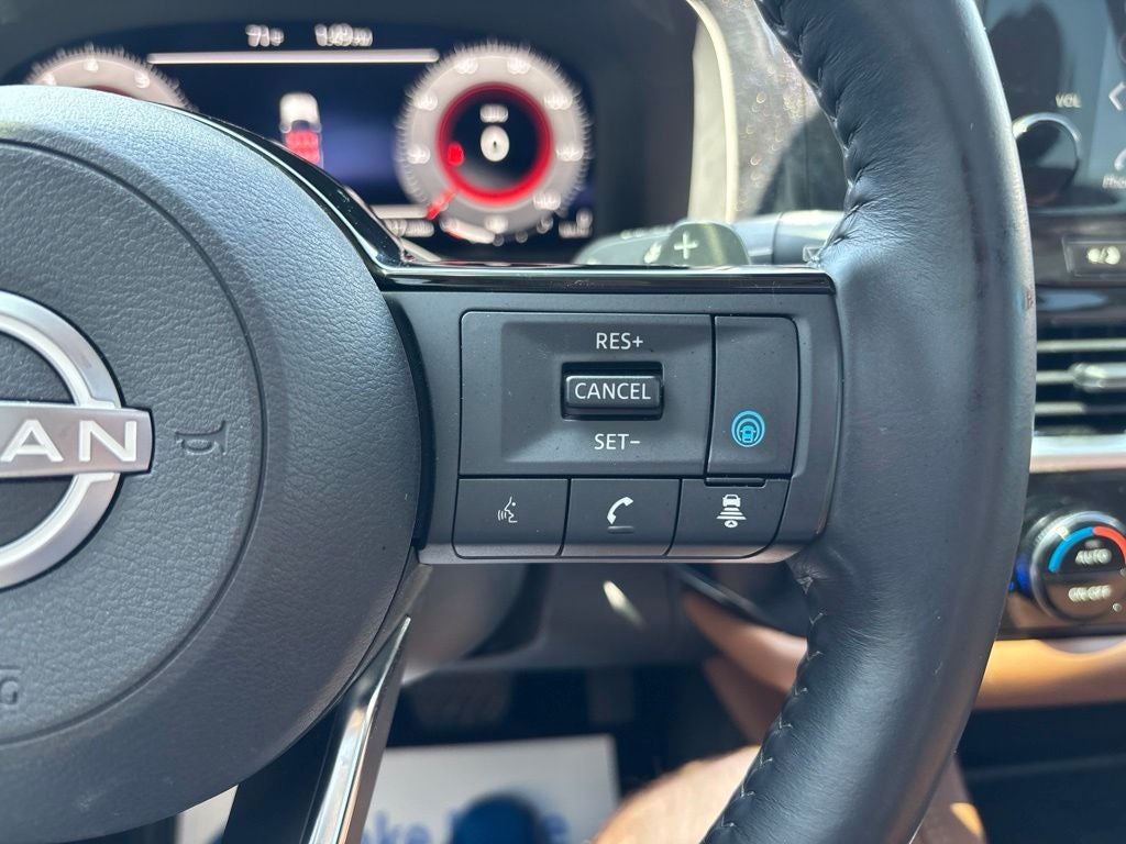 2023 Nissan Pathfinder Platinum