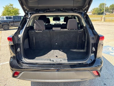 2020 Toyota Highlander LE