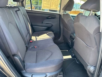 2020 Toyota Highlander LE