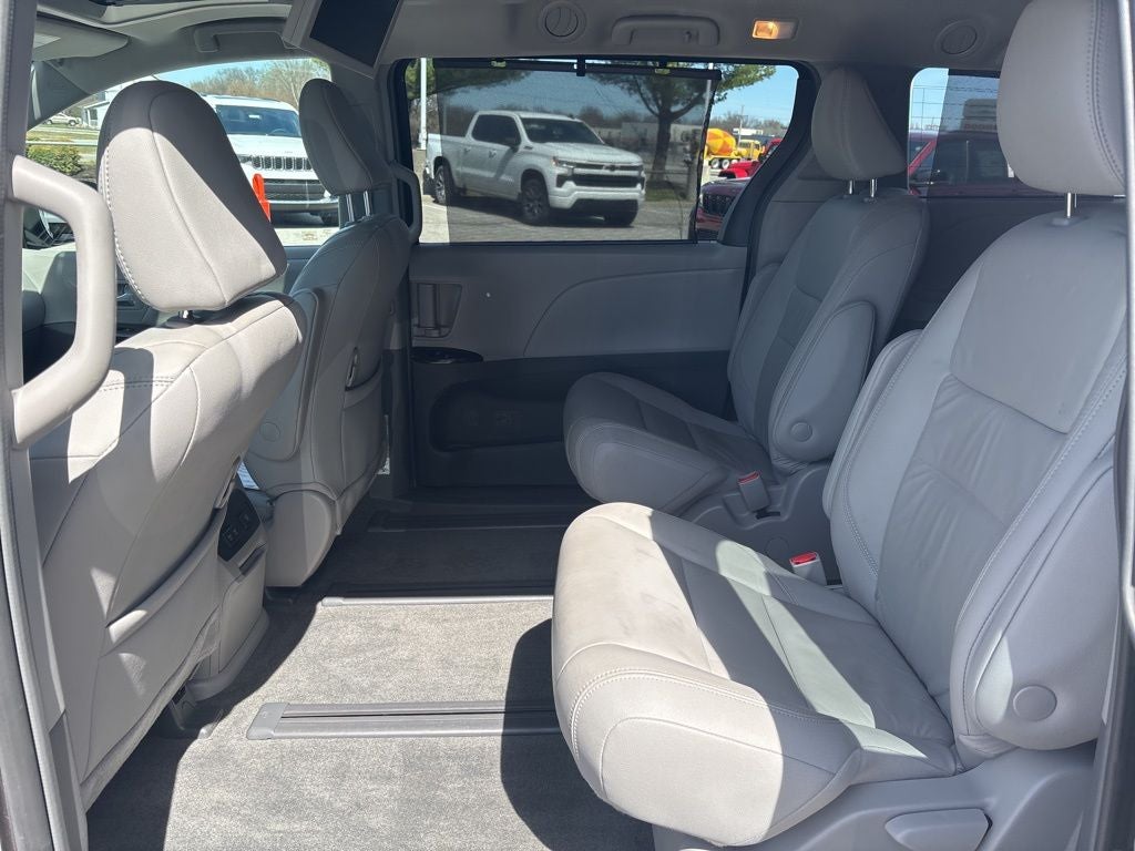 2018 Toyota Sienna XLE Premium 7 Passenger