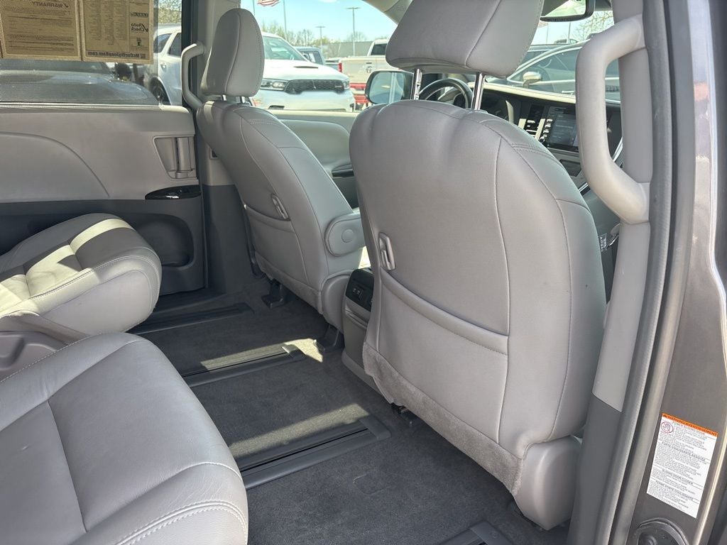 2018 Toyota Sienna XLE Premium 7 Passenger