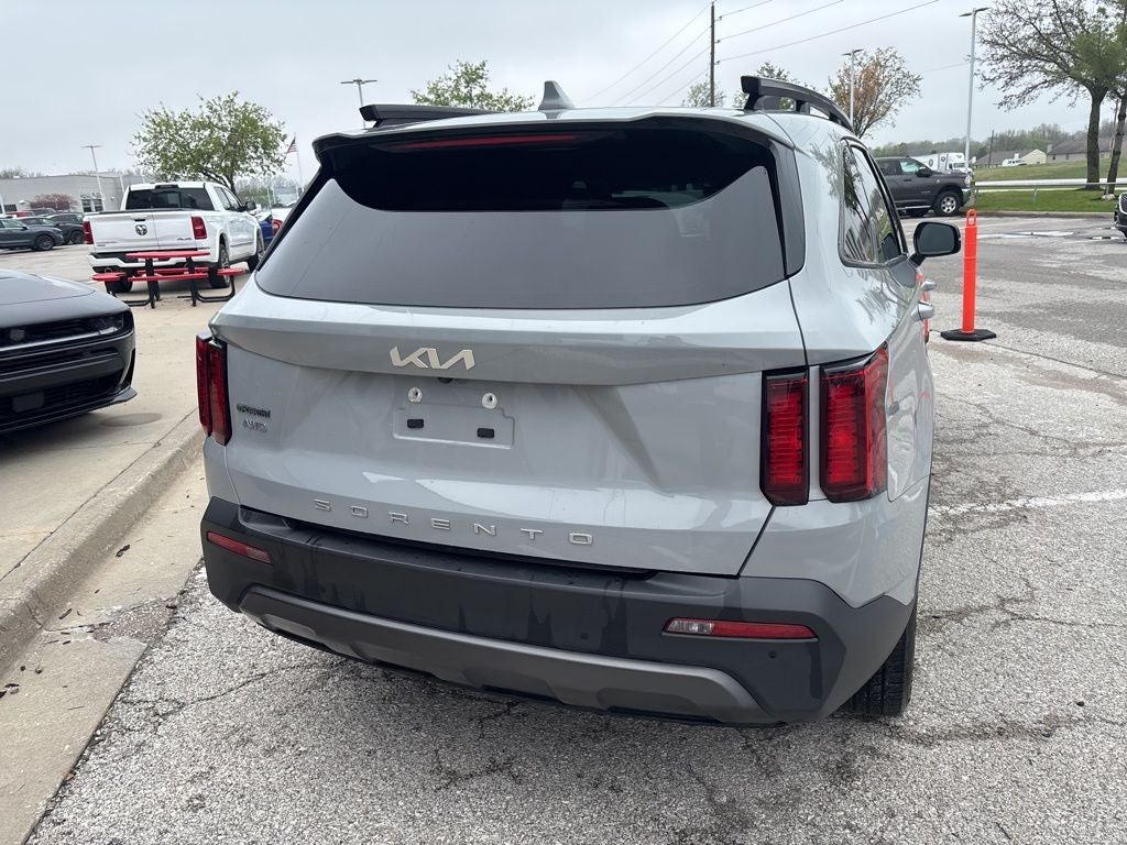 2022 Kia Sorento S