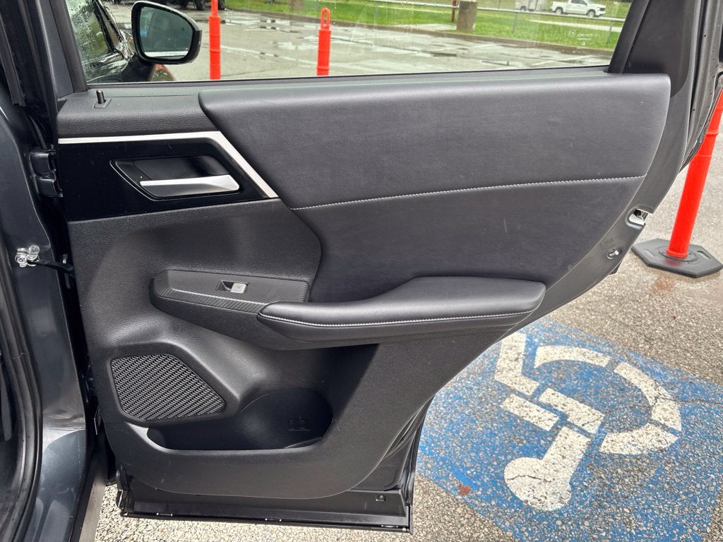 2024 Mitsubishi Outlander SE 2.5 2WD