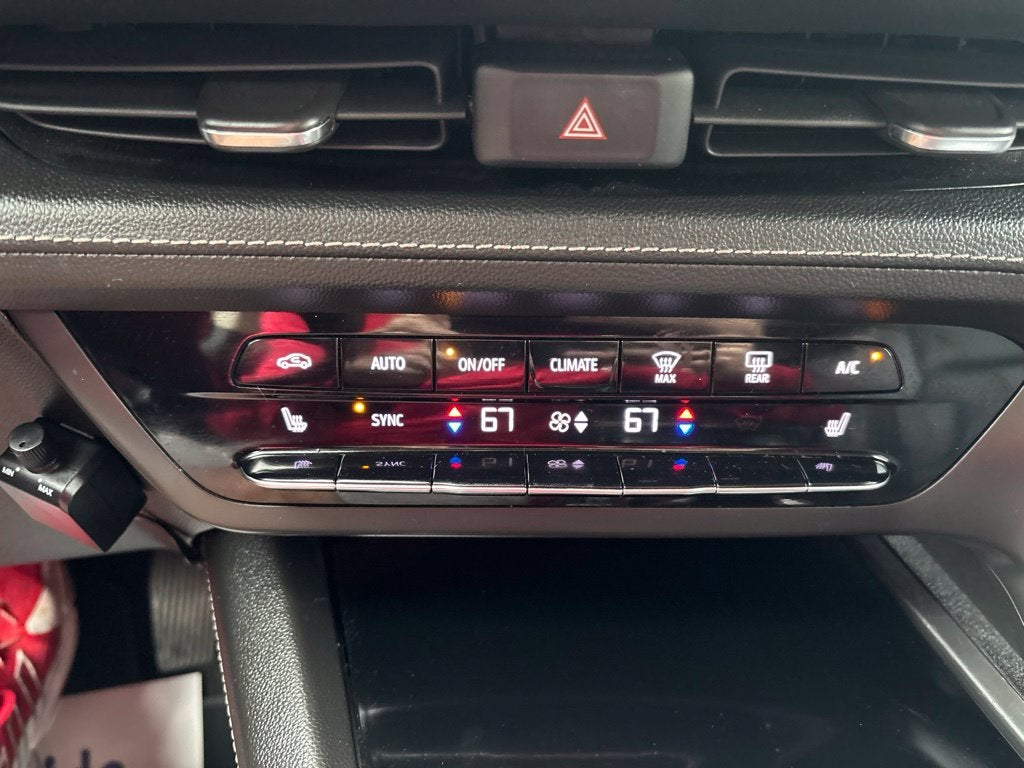 2023 Buick Envision Essence FWD