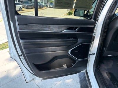 2022 Jeep Wagoneer Series II