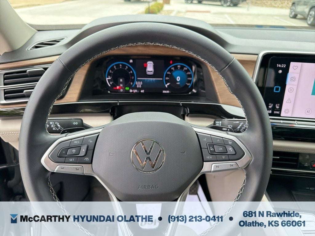 2024 Volkswagen Atlas 2.0T SE w/Technology