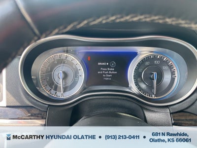 2022 Chrysler 300 Touring